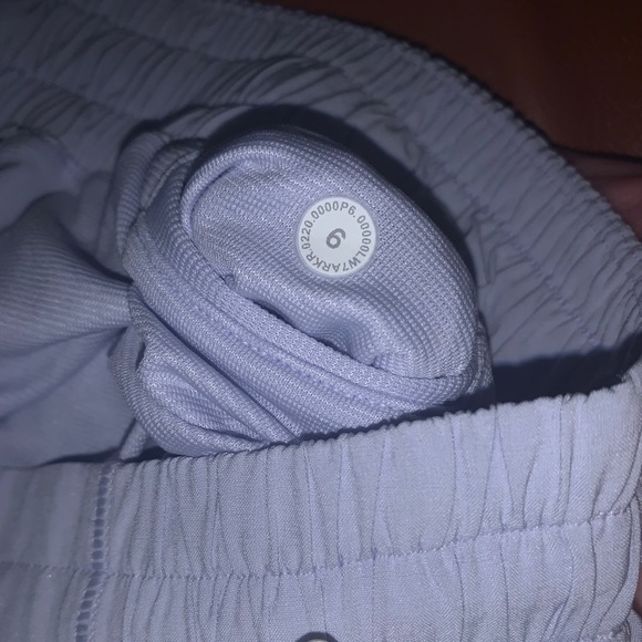 NWT Lululemon Hotty Hot 2.5” Serene Blue - Picture 8 of 8